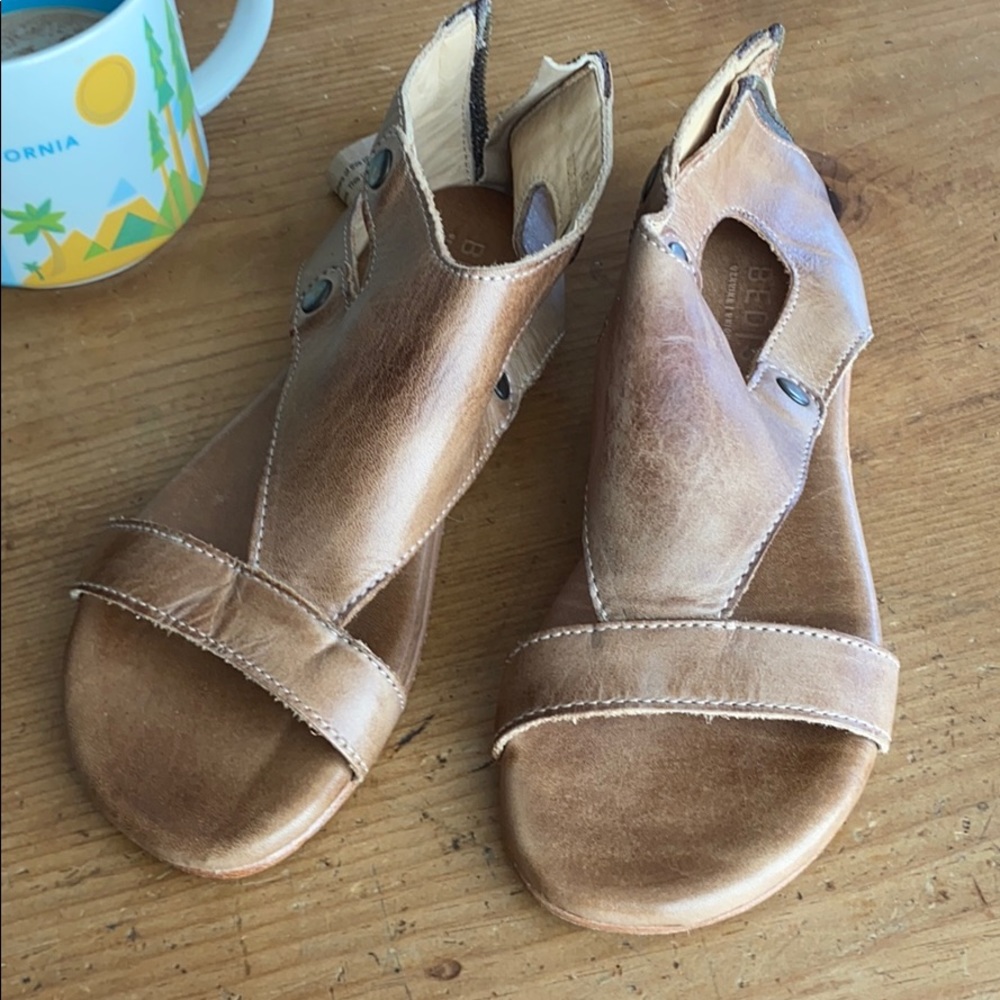Bed | stü sandals **never worn**